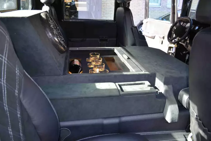 Перетяжка салона Хаммер h1 от студии автоинтерьера Carinterier