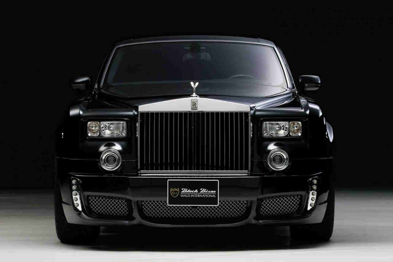 Перетяжка салона Rolls Royce Phantom
